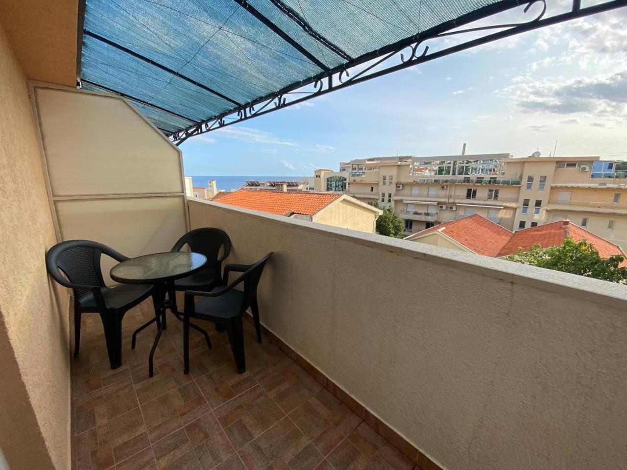 Alina'S Apartment Бечичи Экстерьер фото